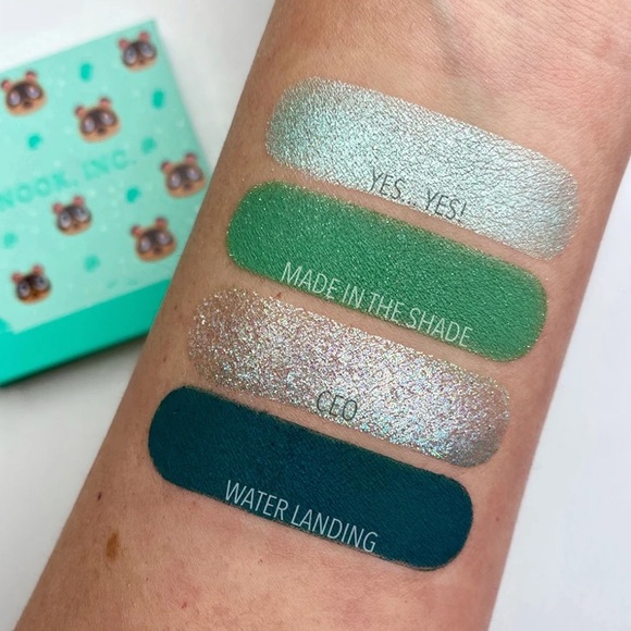 Colourpop x Animal Crossing Eyeshadow Nook, Inc - Picture 4 of 6